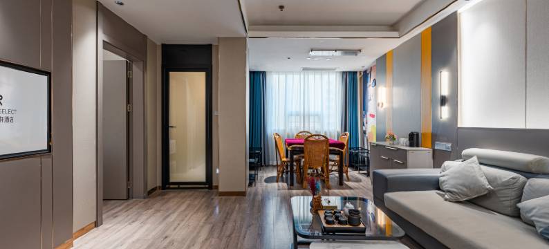 丽呈睿轩酒店(梅州万达广场店)图片