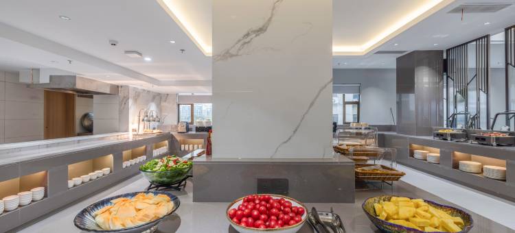 镇江火车站北广场维多纳城市酒店图片