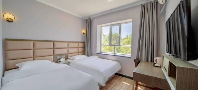 布尔津悦客逸嘉小院站(中俄老码头风情街店)图片