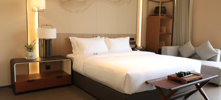 格兰云天·阅酒店(钦州保税港店)图片