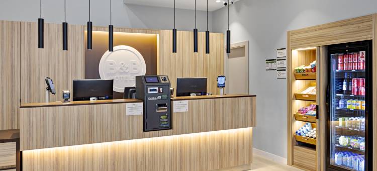 加泰罗尼亚拉斯卡纳斯酒店(B&B HOTEL Logroño Las Cañas)图片