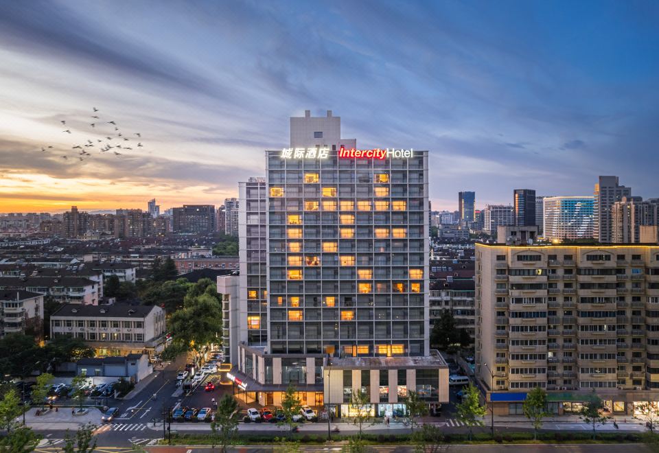 杭州西湖黄龙城际酒店外景图