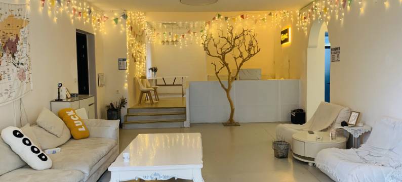 几点起·青年旅舍(花果园松花路地铁站C口店)图片