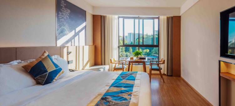 华英大酒店(邵武汽车站店)图片