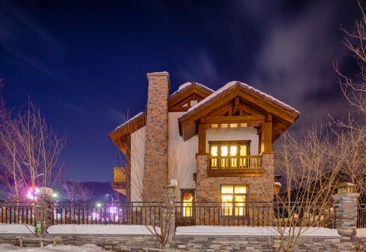 Squirrel Woo Inn Hotel Overview