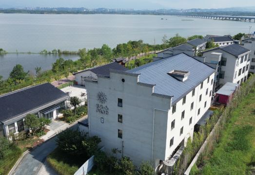 花筑·庐逸香村（九江庐山北海度假区店）外景图