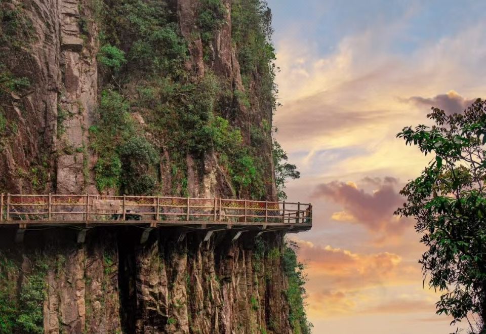 Impressions of Yaoshan · Encounter Luxury Leisure Resort Villa Hotel Overview