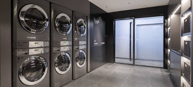 南京鼓楼钟阜路地铁站轻居酒店图片