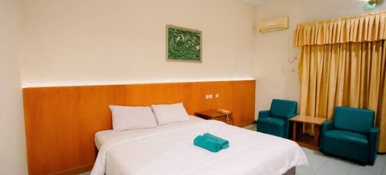 位于泰加尔萨里的2卧室-500平方米|带1个独立浴室(Dewi Ratih Hotel Batang)图片