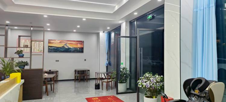 西岸酒店(察隅县图书馆店)图片