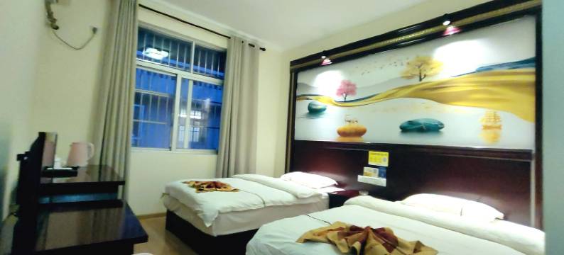 宾川皇家酒店图片