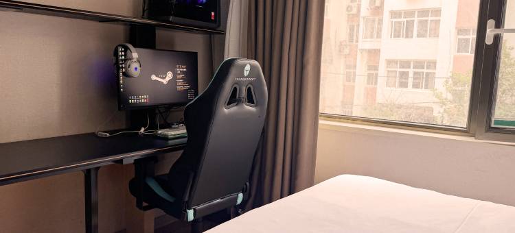 雷神电竞酒店(山东路五四广场店)图片