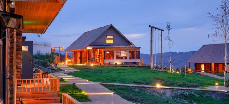 隐山·三十三度假民宿(白哈巴景区店)图片