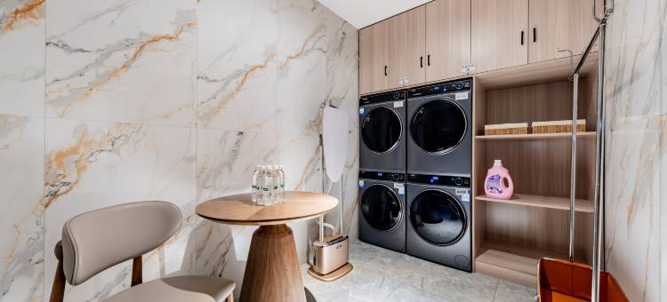 钰伦酒店(乌兰察布之夜高铁站店)图片