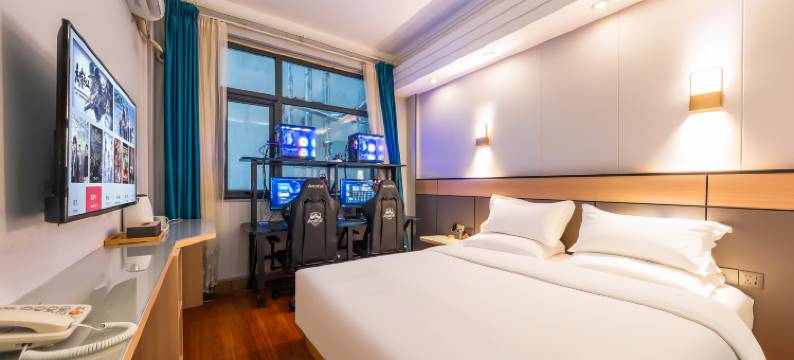 美娱·星峰电竞酒店(巩义星月时代广场店)图片