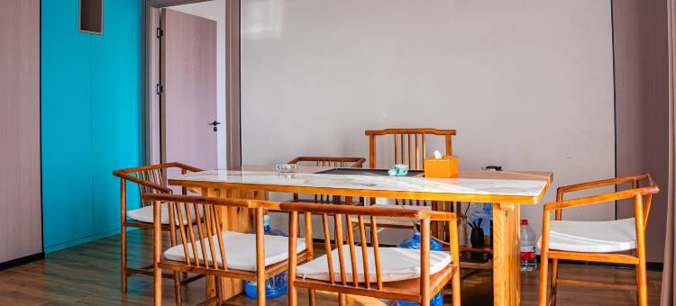 梧桐轻奢酒店(岳阳高铁东站店)图片