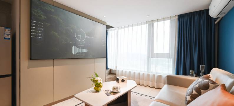 丽途·LIVETOUR江景轻居(广州金融城三溪地铁站店)图片