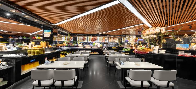 蓝色海岸国际酒店(广州白云火车站三元里地铁站店)图片