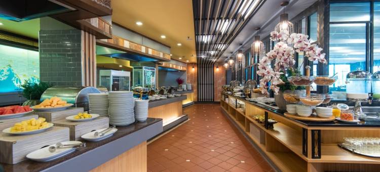 芭堤雅花园海景大酒店(Garden Cliff Resort & Spa Pattaya)图片