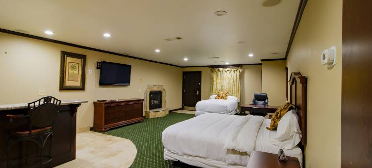 锡尔斯比OYO松林酒店及套房(OYO Pinewood Inn & Suites Silsbee)图片