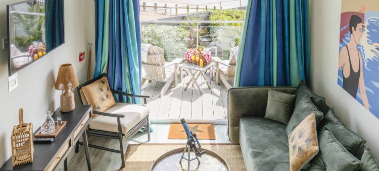 海滩小屋套房(Beach Hut Suites)图片
