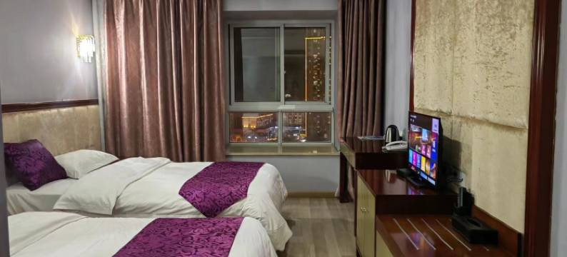 汶川尔玛假日酒店图片