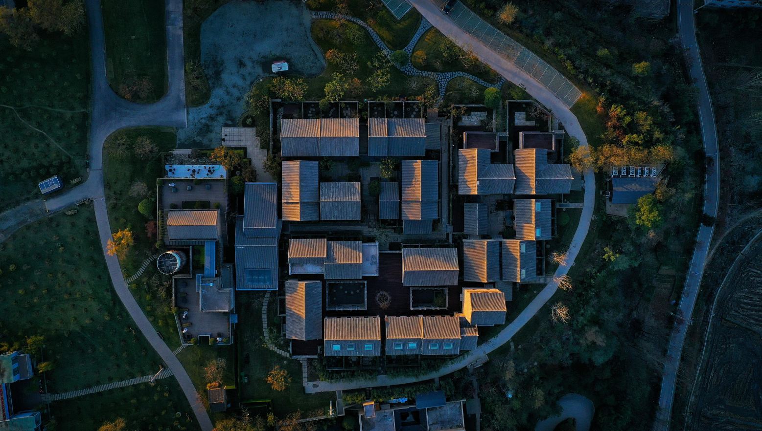 Shitang SujiHotel Overview