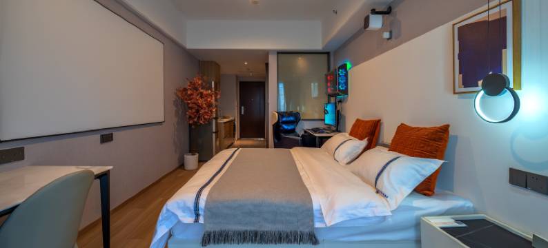 穿越者电竞酒店(大连中山广场店)图片