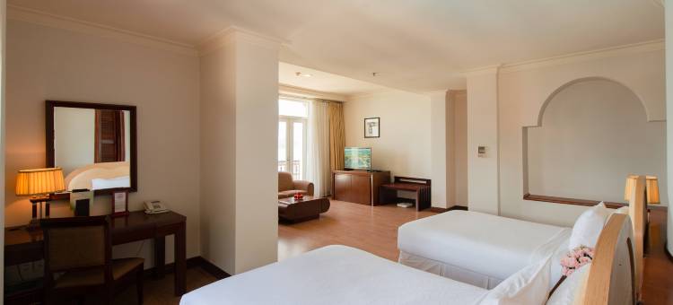 芽庄日出海滩水疗酒店(Sunrise Nha Trang Beach Hotel & Spa)图片