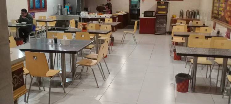 霍城皇冠假日商务酒店图片