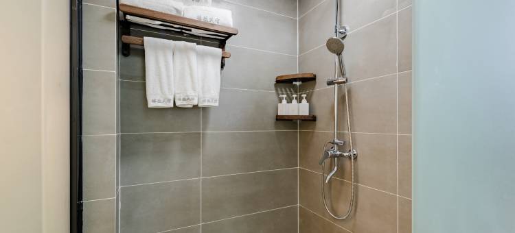 花筑·泰山橡薇民宿(红门登山口店)图片