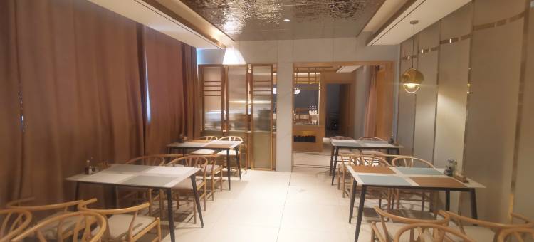 明扬国际酒店(孟津新区店)图片
