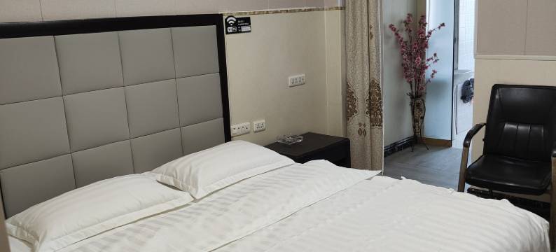 武汉品尚快捷宾馆(阳逻客运站阳逻港店)图片