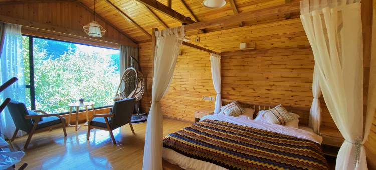 格尔达·云宿(硗碛乡店)图片