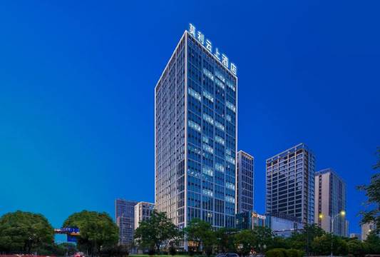 莫利云上酒店(重庆北站郑家院子地铁站店)