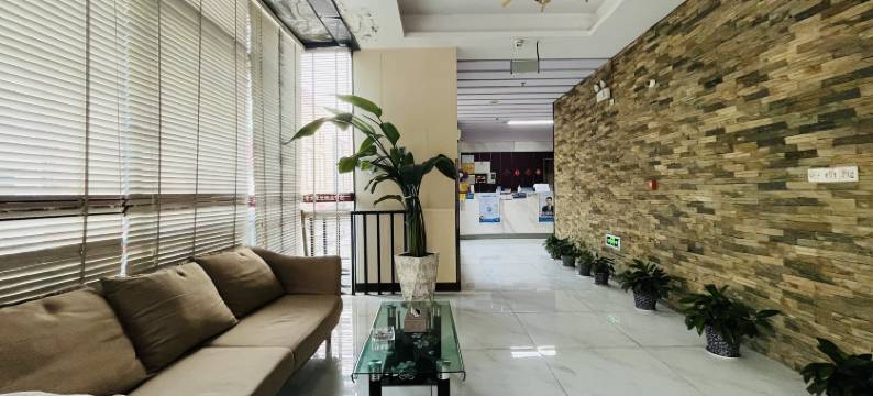 景泰皇冠精品酒店(嘉兴火车站月河历史街区店)图片