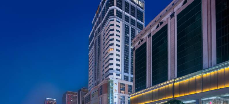 无喧·vila｜观影·智能·原木设计师酒店(重庆观音桥地铁站店)图片
