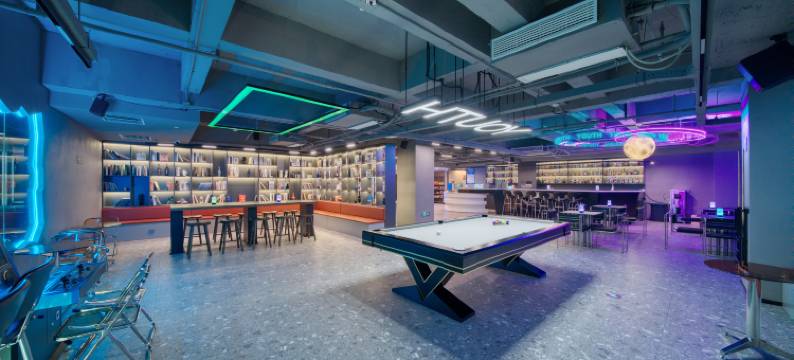 旅小二青年酒店(西湖湖滨定安路地铁站店)图片