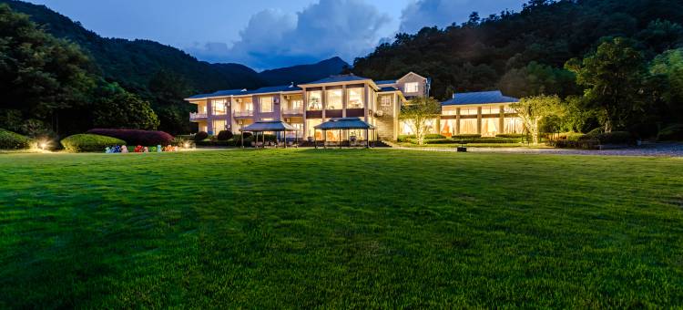大理依山海庄园图片