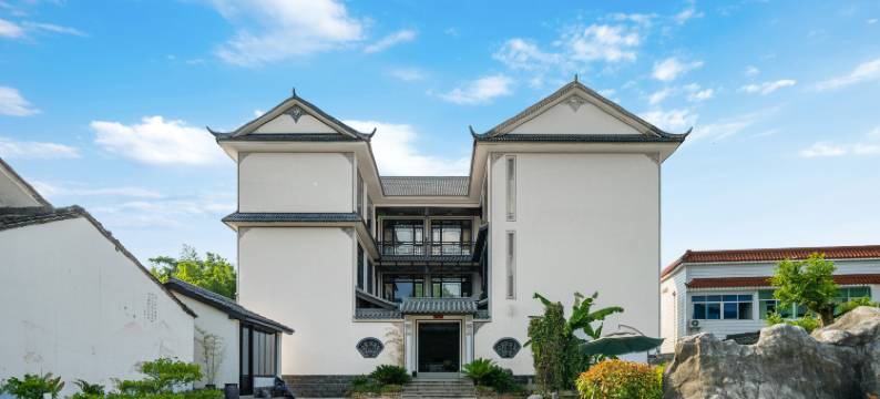 桐庐合院民宿(OMG心跳乐园店)图片