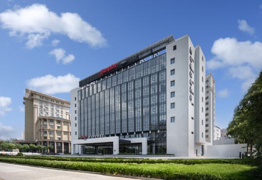 长治潞州希尔顿欢朋酒店外景图