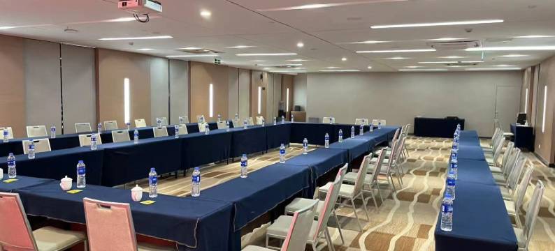 浦东辅特酒店(歇浦路地铁站店)图片