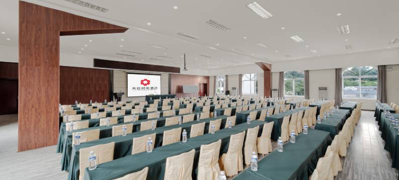 来往时尚酒店(梧州骑楼城旺城广场店)图片