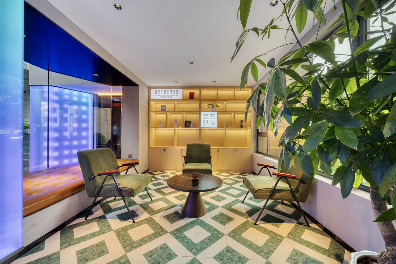 艺龙酒店(衢州高铁站国金中心店)图片