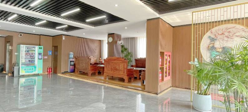 浦北鸿瑞商务酒店(张黄汽车站店)图片