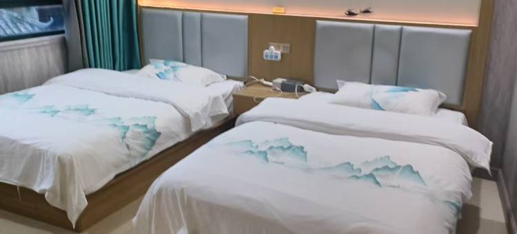 彝良旺角酒店图片