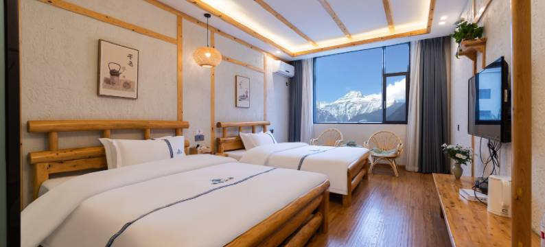 海螺沟清逸山居观景民宿图片