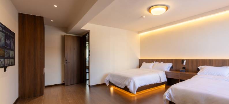 顾奈酒店(许昌胖东来时代广场曹魏古城店)图片