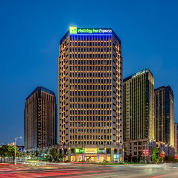 上饶高铁站智选假日酒店图片