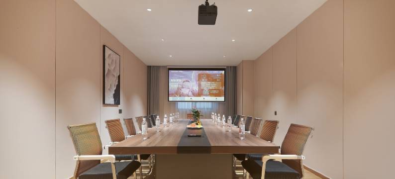 西岸智享酒店(漳州长泰凯悦广场店)图片